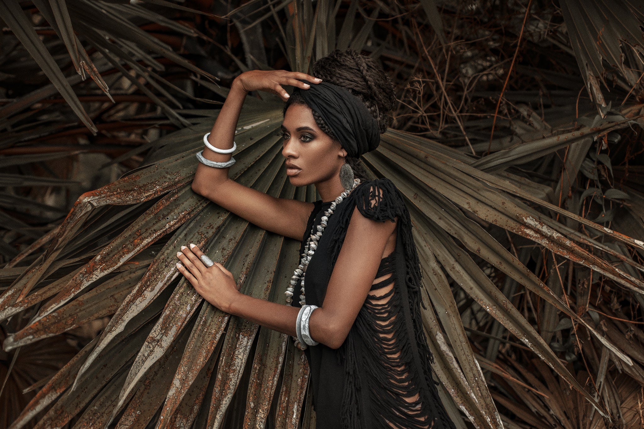 Give your wardrobe a bohemian edge with this ladder-detailed mini dress.