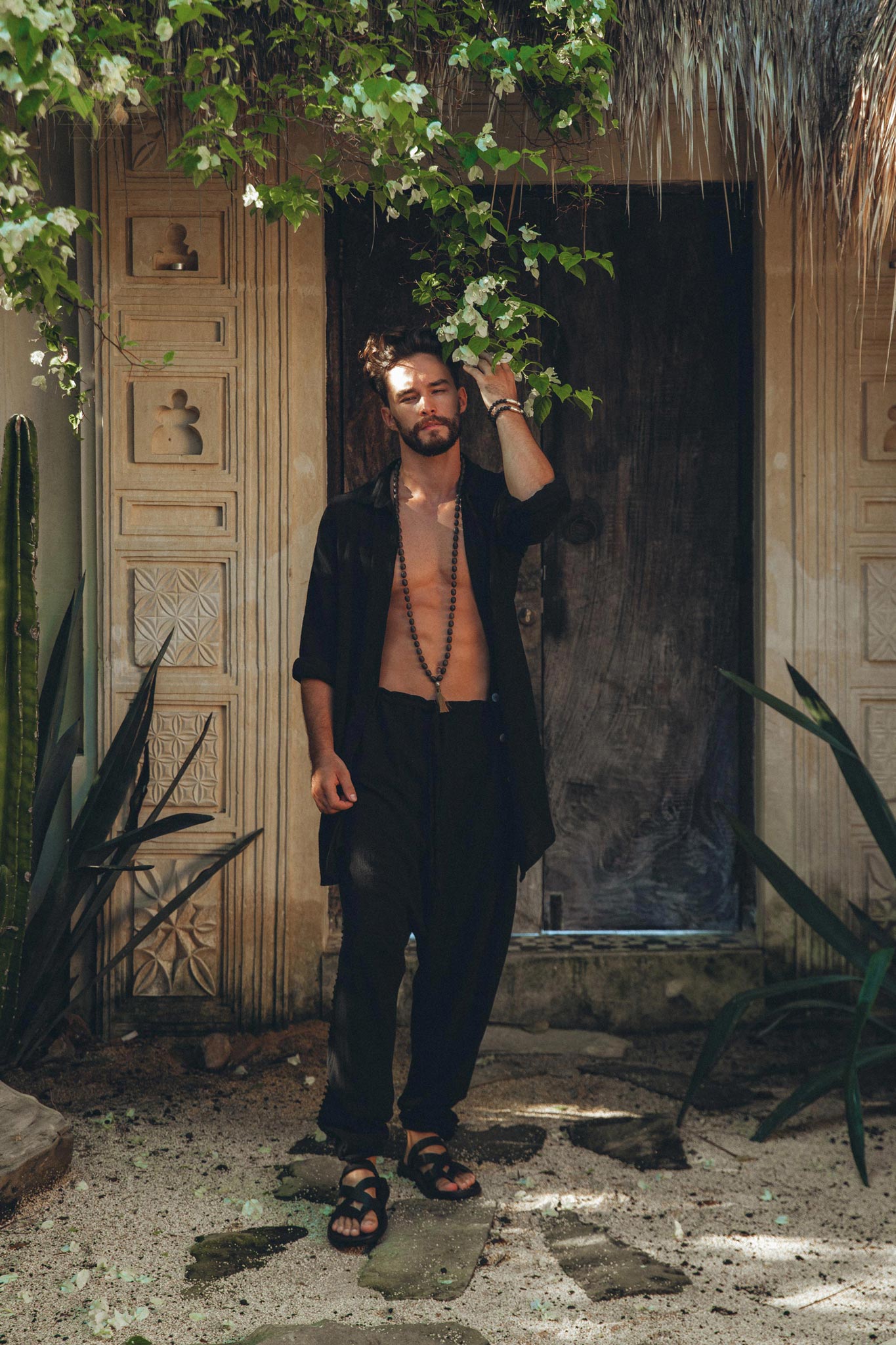 Black Handwoven Cotton Oversized Shirt for Men - AYA SW IDR