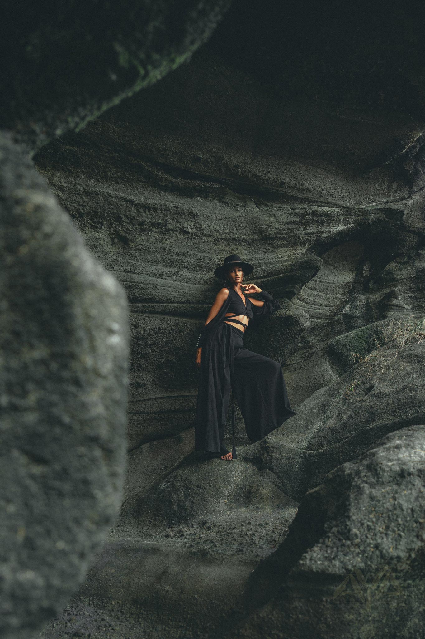 Black Open Shoulders set • Boho Crop Top and Pants • Goth Adjustable Set - AYA SW IDR