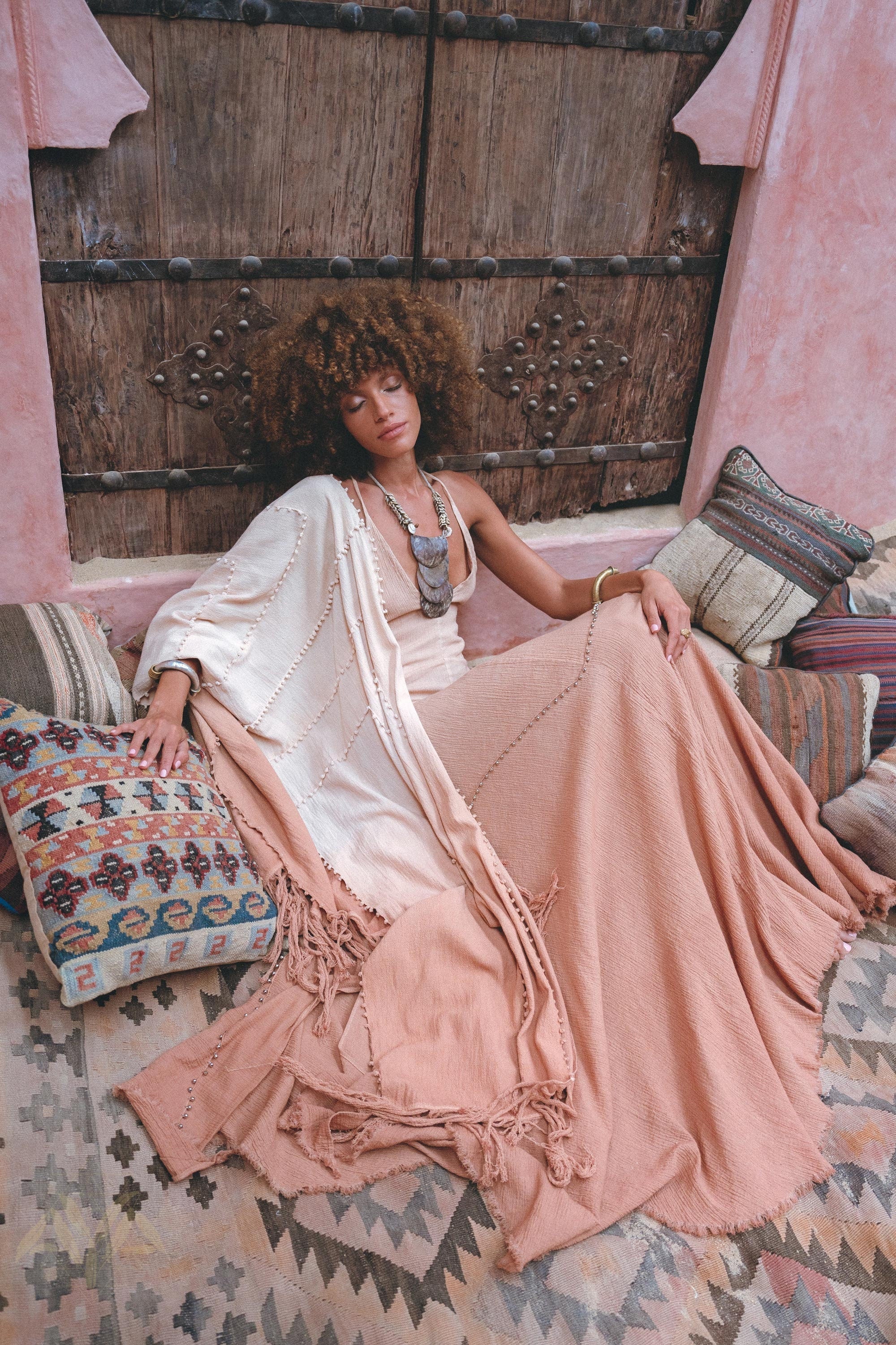 Powder Pink Boho Poncho • Bohemian Cape • Plus Size Clothing • Wrap Shawl • Ombre Sustainable Mantel - AYA SW IDR
