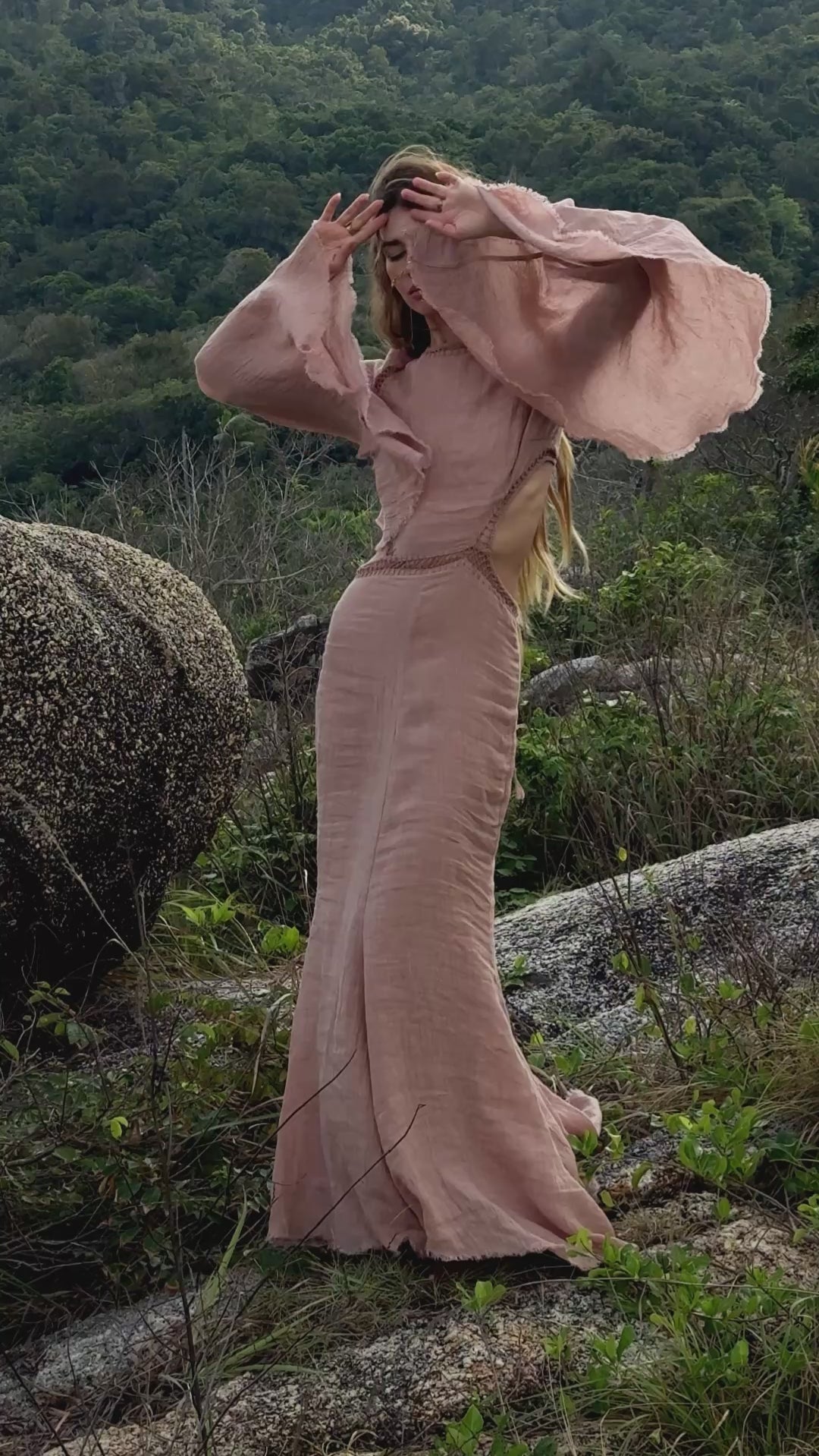 Mandara Dress Desert Rose Pink WD106 PKMC — movement video