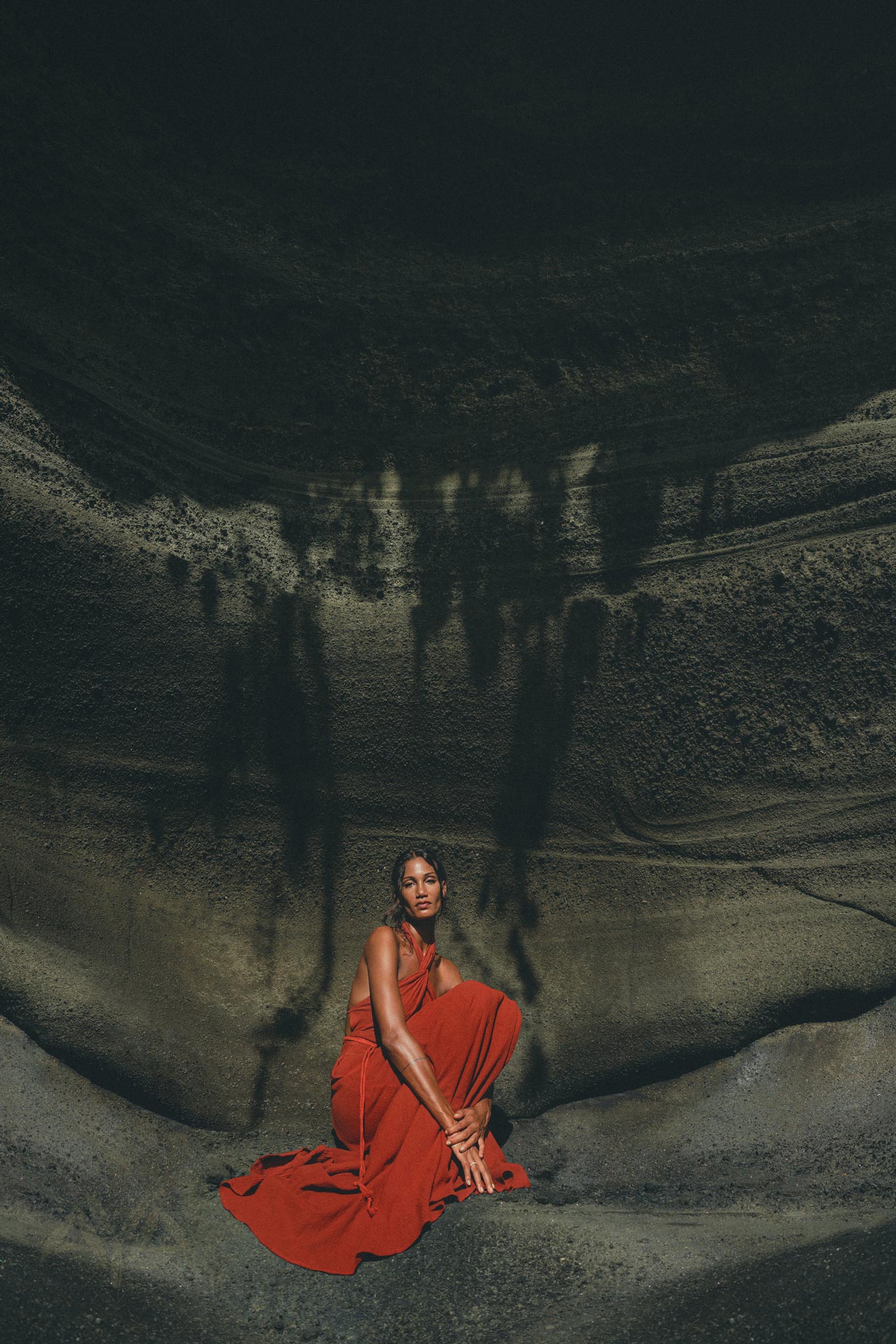 Organic & stylish. Red wine dress with adjustable open back & open belly for a bohemian guest goddess look. 