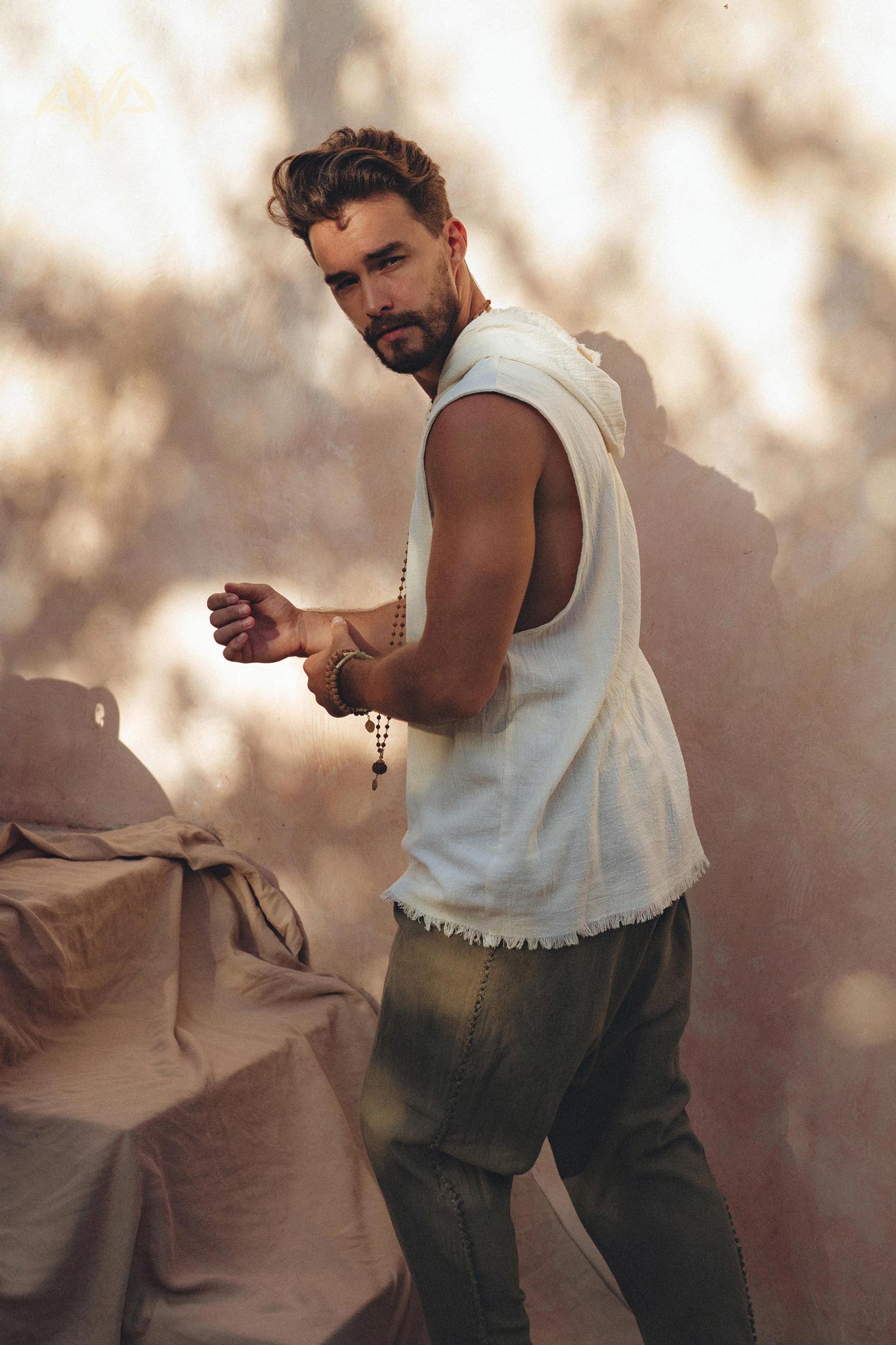 White Handwoven Cotton Sleeveless Hoody for Men - AYA SW IDR
