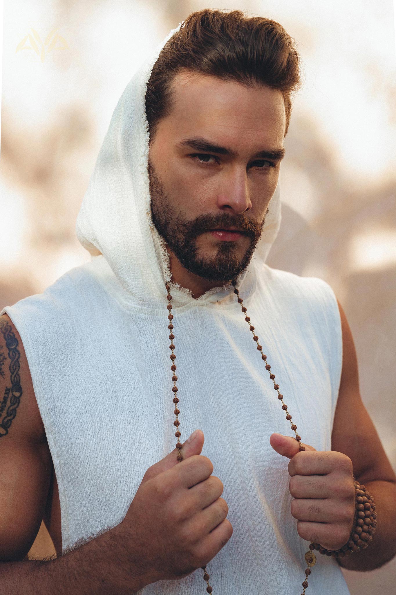 White Handwoven Cotton Sleeveless Hoody for Men - AYA SW IDR