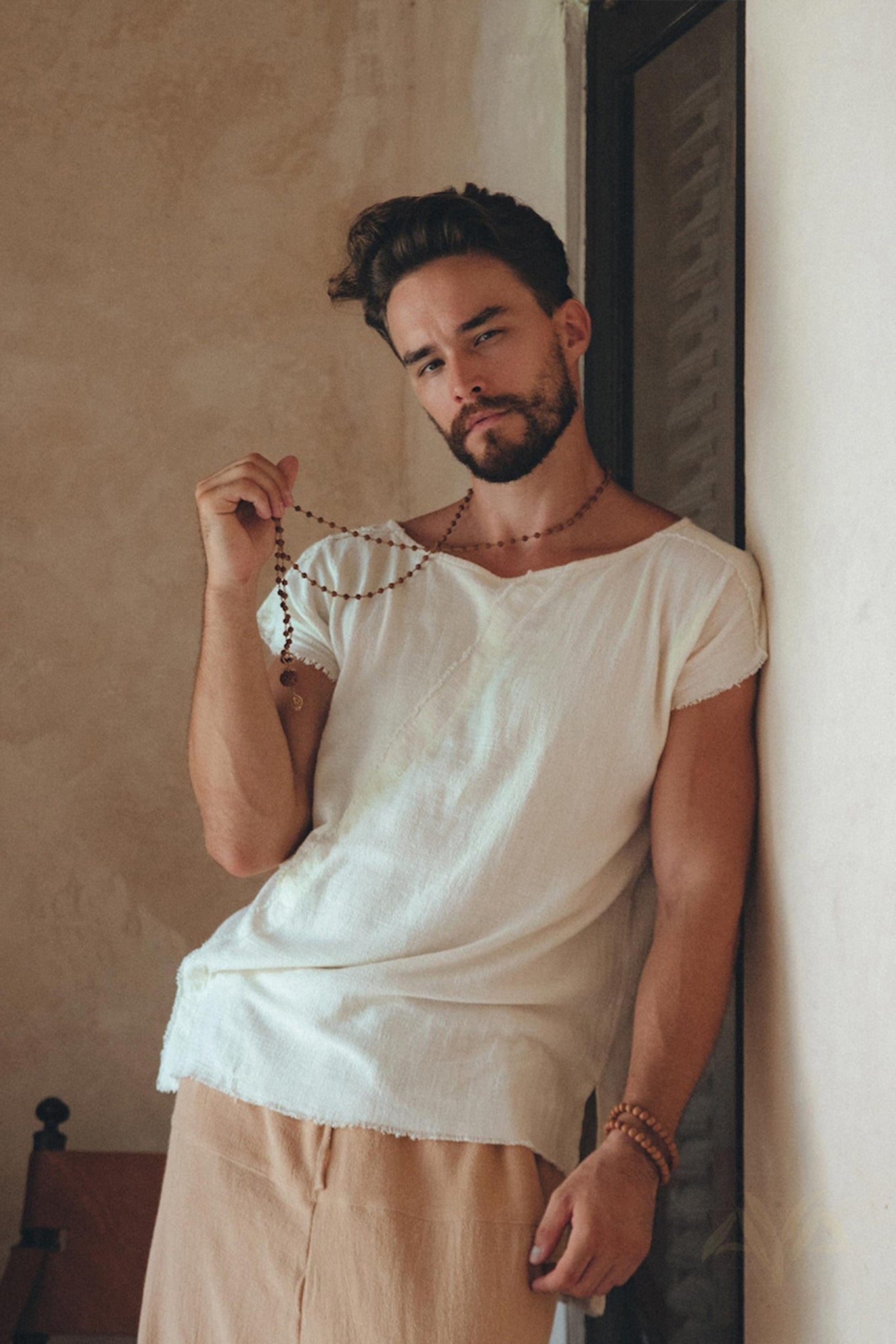 White Raw Edge Thick Cotton Top Tee for Men - AYA SW IDR